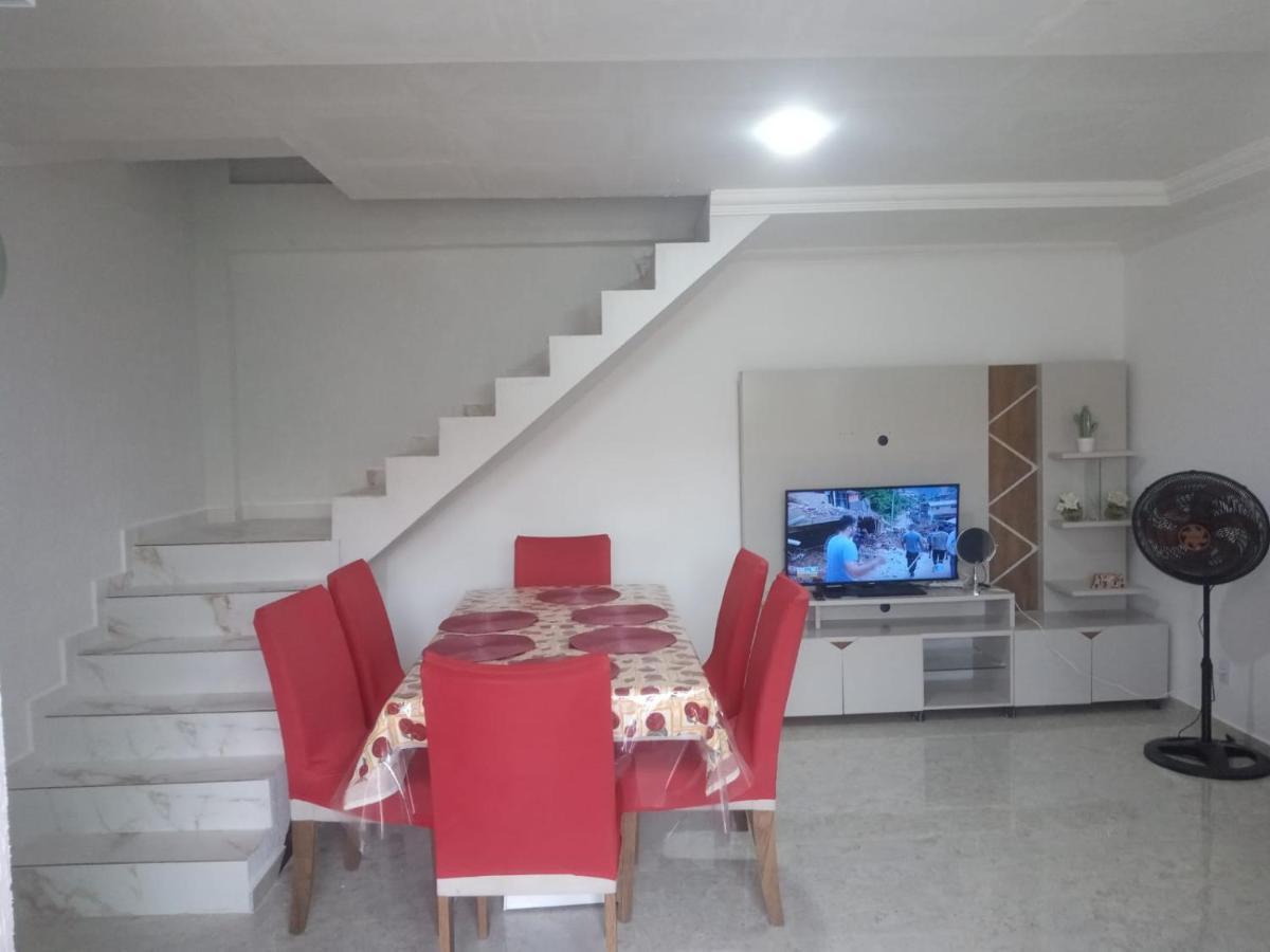 Apartamento Duplex Mobiliado Em São Pedro da Aldeia エクステリア 写真